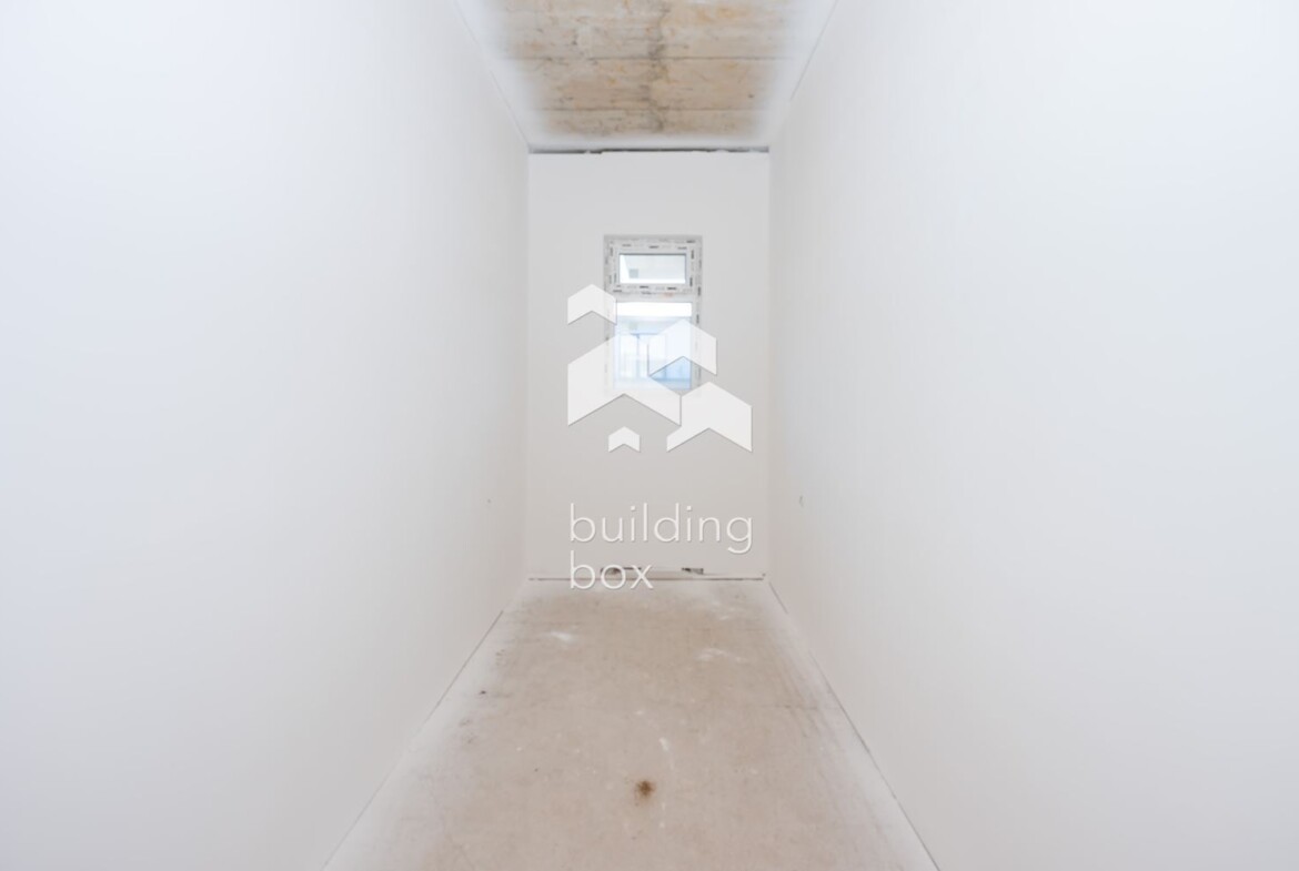 Едноетажна къща със страхотна панорама в Марково - 0