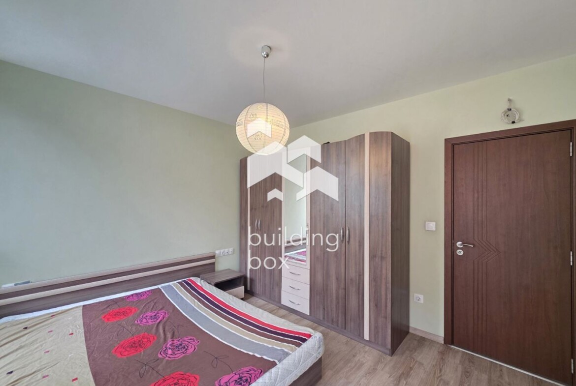 Двустаен апартамент в Гео Милев - 0