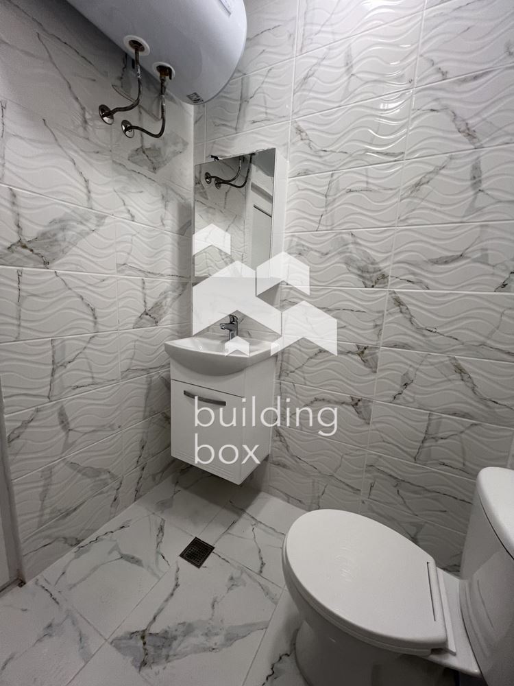 Двустаен апартамент под наем - 0