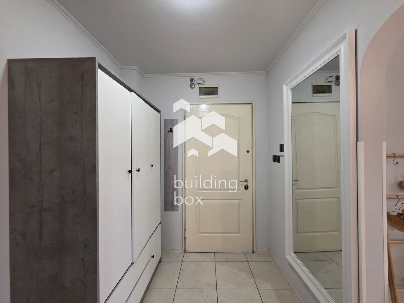 Тристаен апартамент в Лозенец - 0