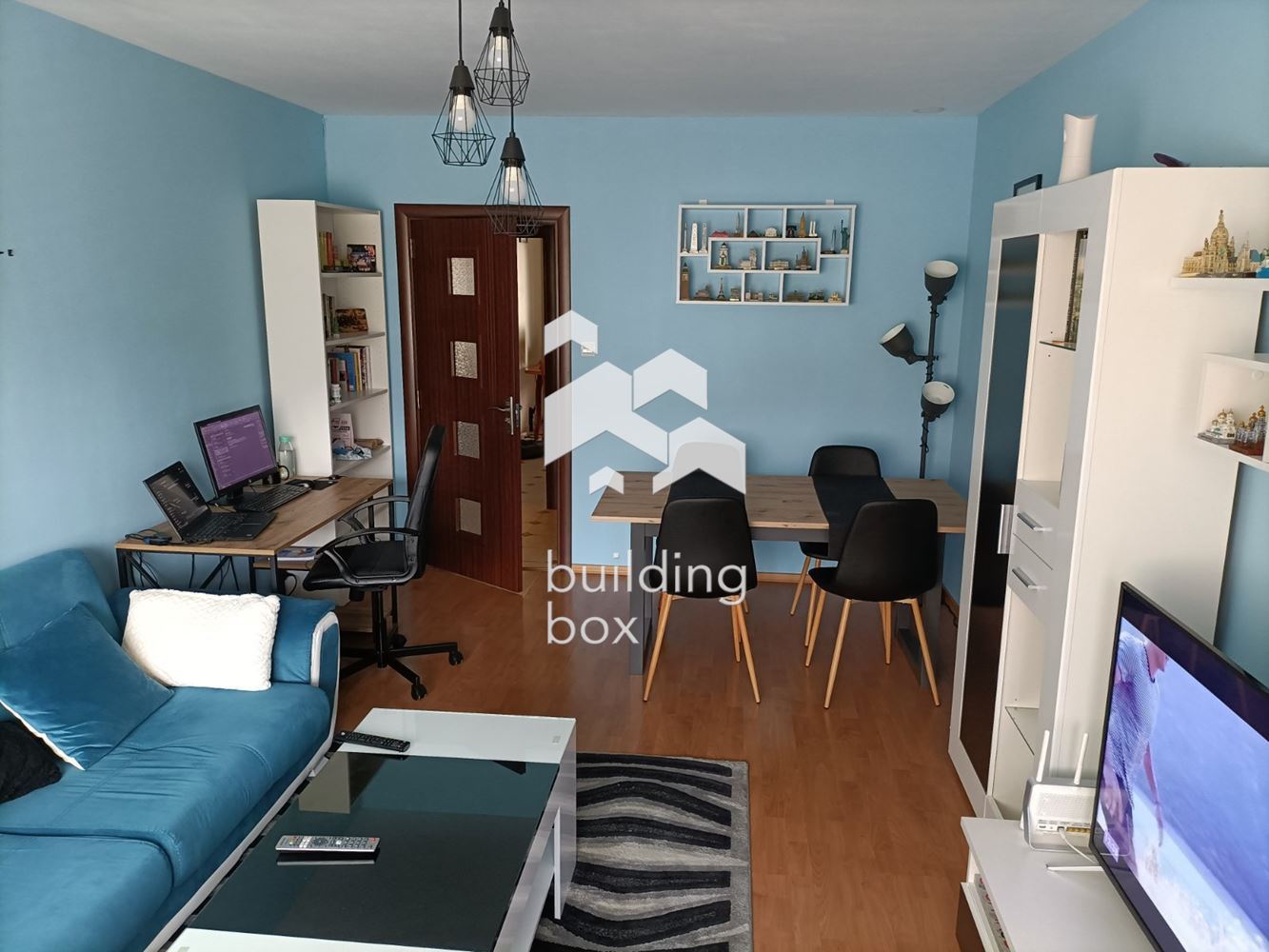 Тристаен апартамент в Люлин 9 - 0