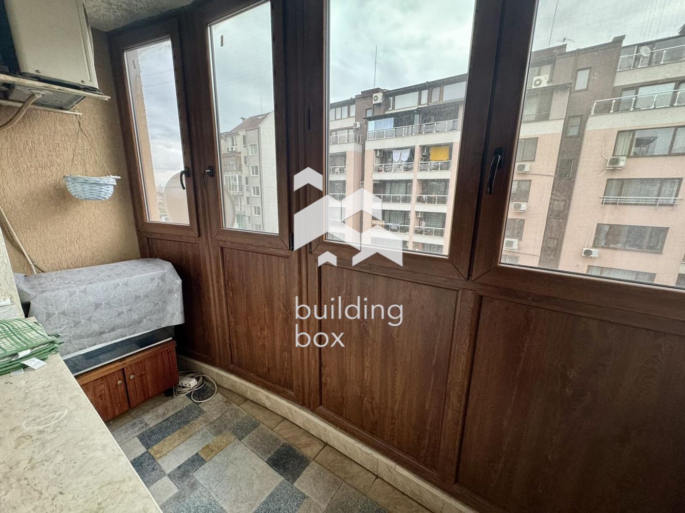 Двустаен апартамент в Банишора - 0