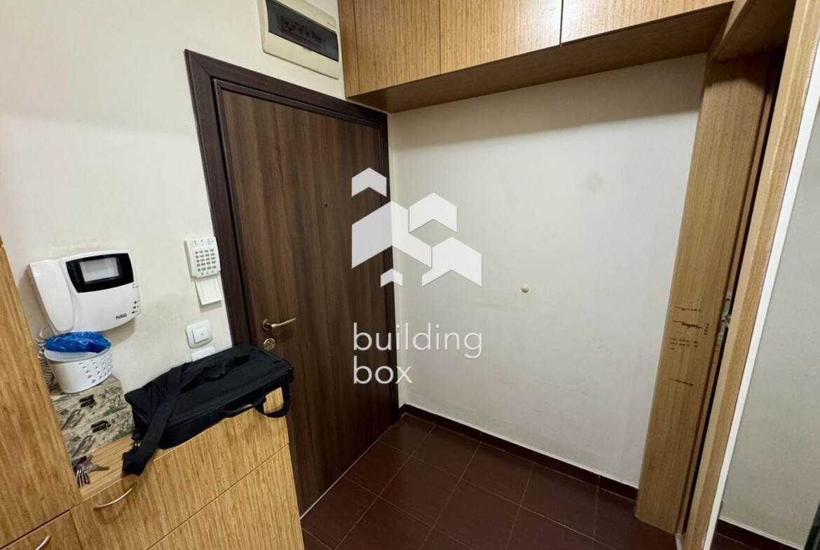 Двустаен апартамент в Банишора - 0