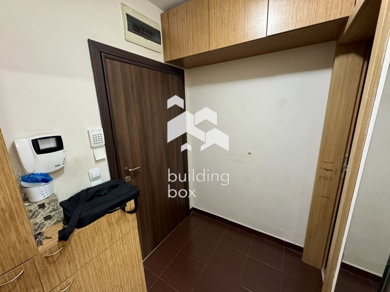 Двустаен апартамент в Банишора - 0