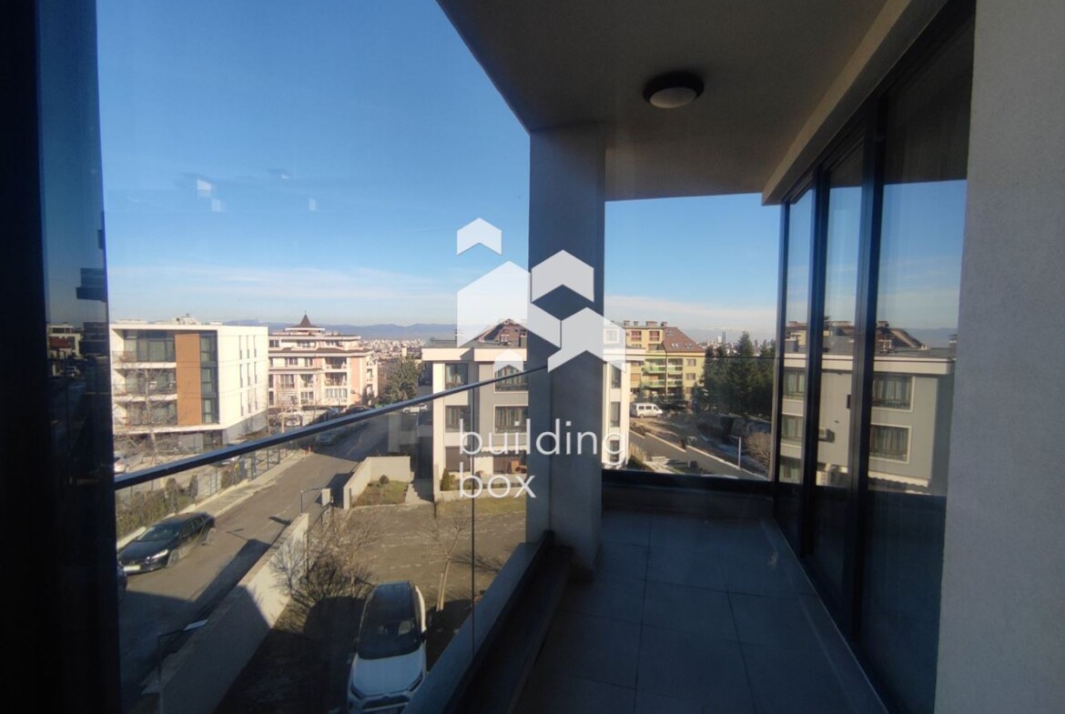 Изключително просторен и модерен тристаен апартамент в кв. Драгалевци - 0