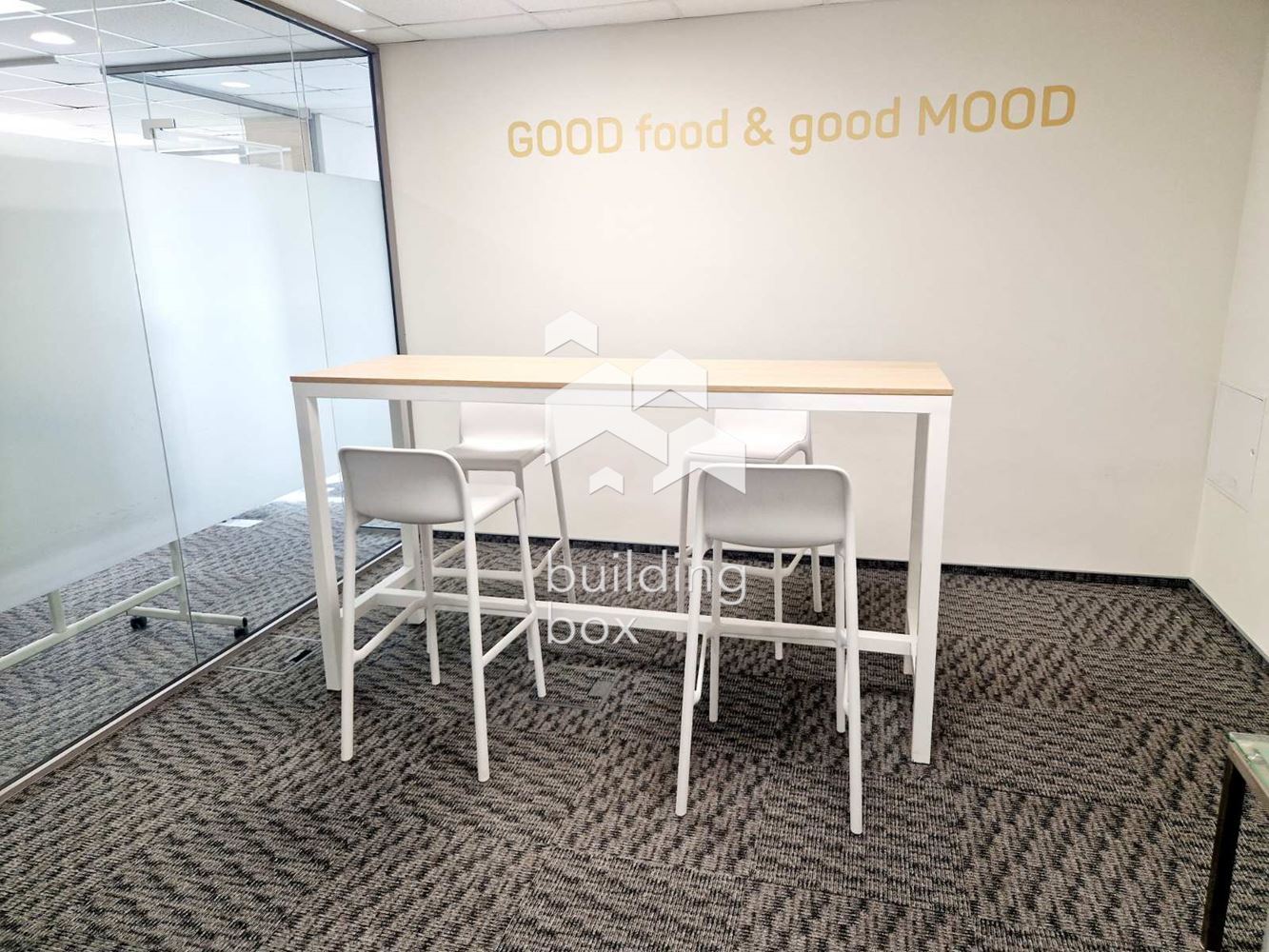 Обзаведен офис в представителна сграда до Борисова градина - 0