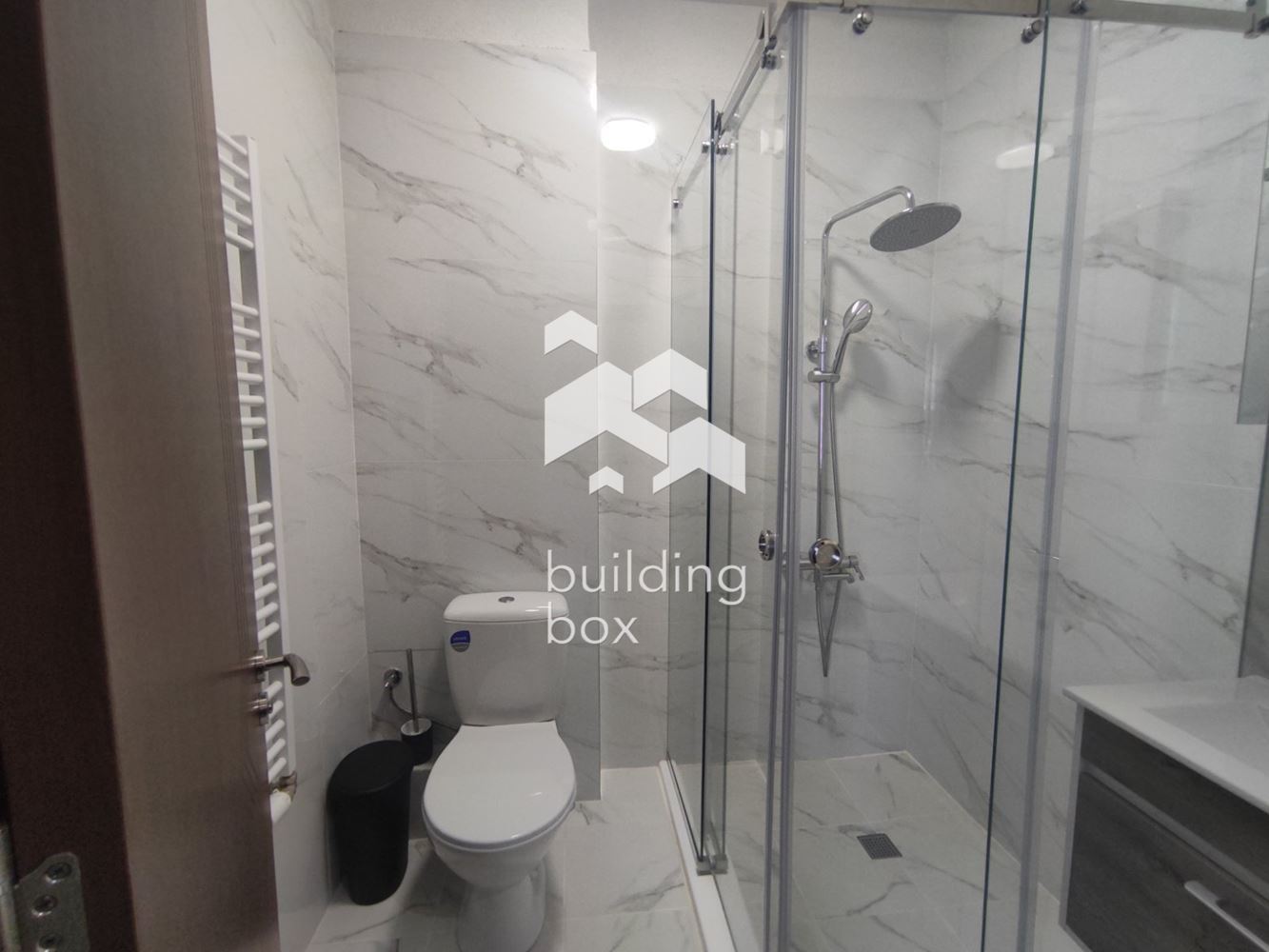 Изключително просторен и модерен тристаен апартамент в кв. Драгалевци - 0