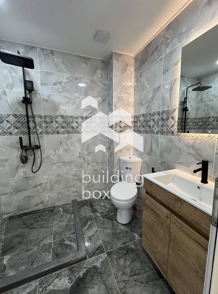 Просторен и светъл тристаен апартамент - гр. Сандански - 0