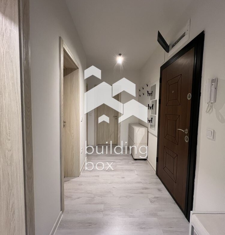 Дава под наем четиристаен апартамент - 0