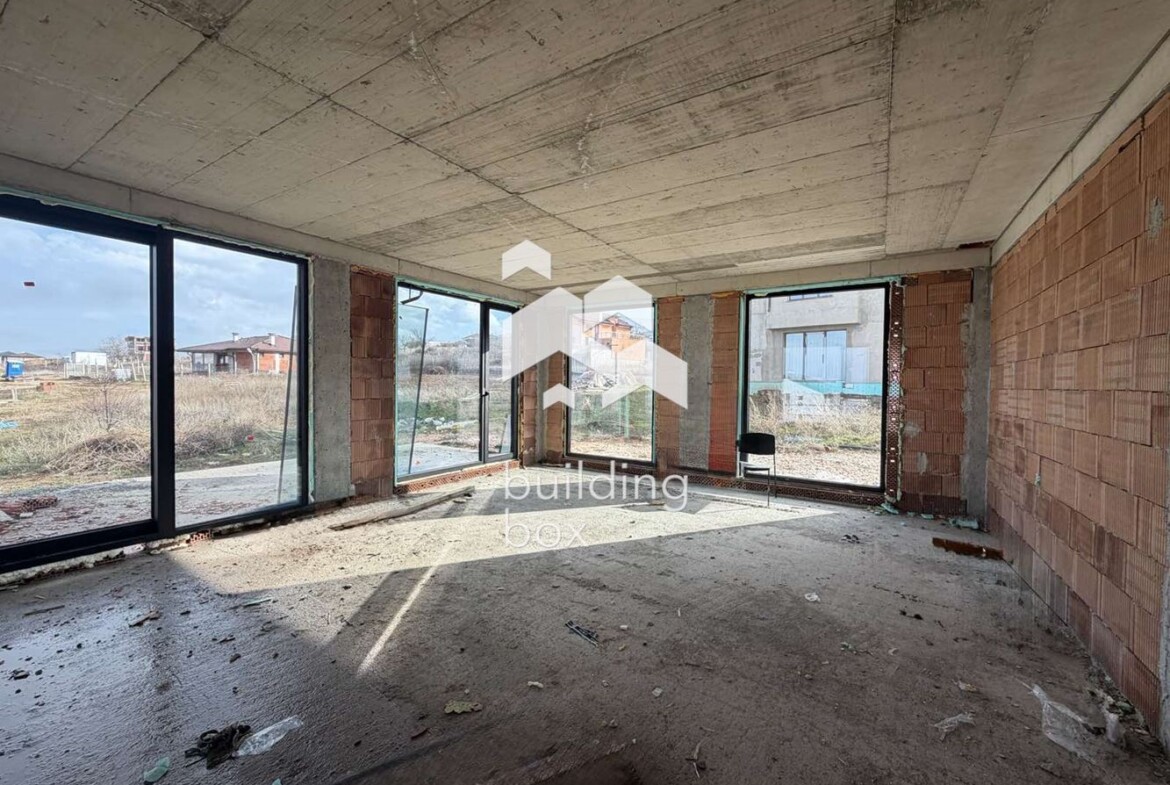 Къща - с. Марково - 0