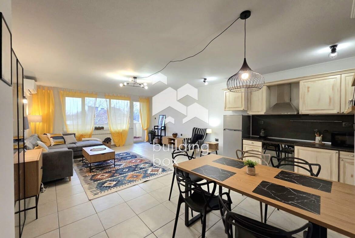 Тристаен апартамент в Лозенец - 0