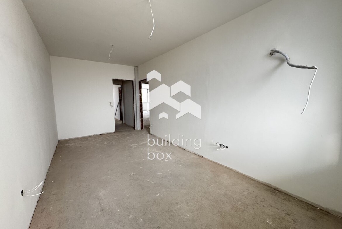 171м2 Тристаен апартамент в кв. Дружба 1 за 307 000 Е - 0