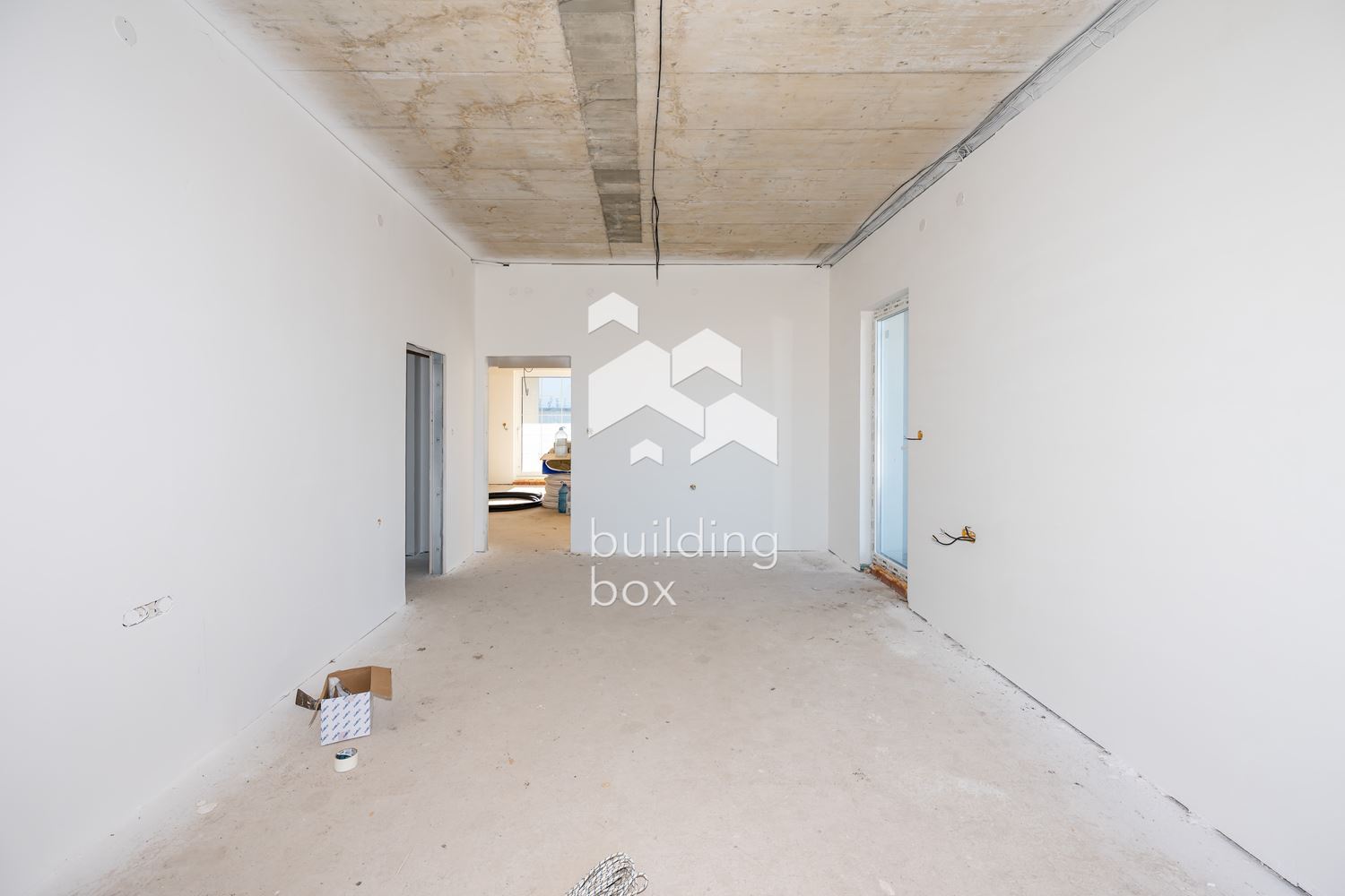 Едноетажна къща със страхотна панорама в Марково - 0