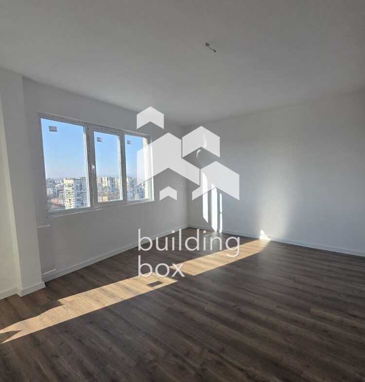 Апартамент с 200€ / м2 под средната цена в района! Панорамна гледка! - 0