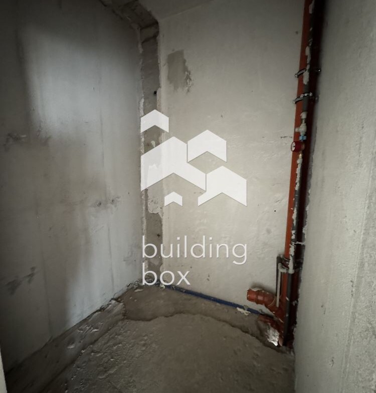 171м2 Тристаен апартамент в кв. Дружба 1 за 307 000 Е - 0