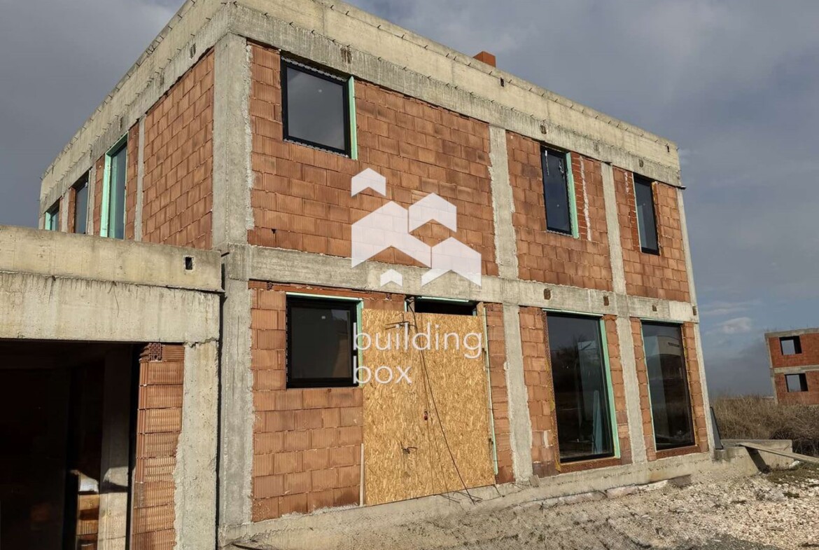 Къща - с. Марково - 0