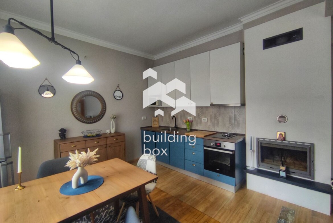 Тристаен апартамент в най-живописната част на кв.Лозенец - 0