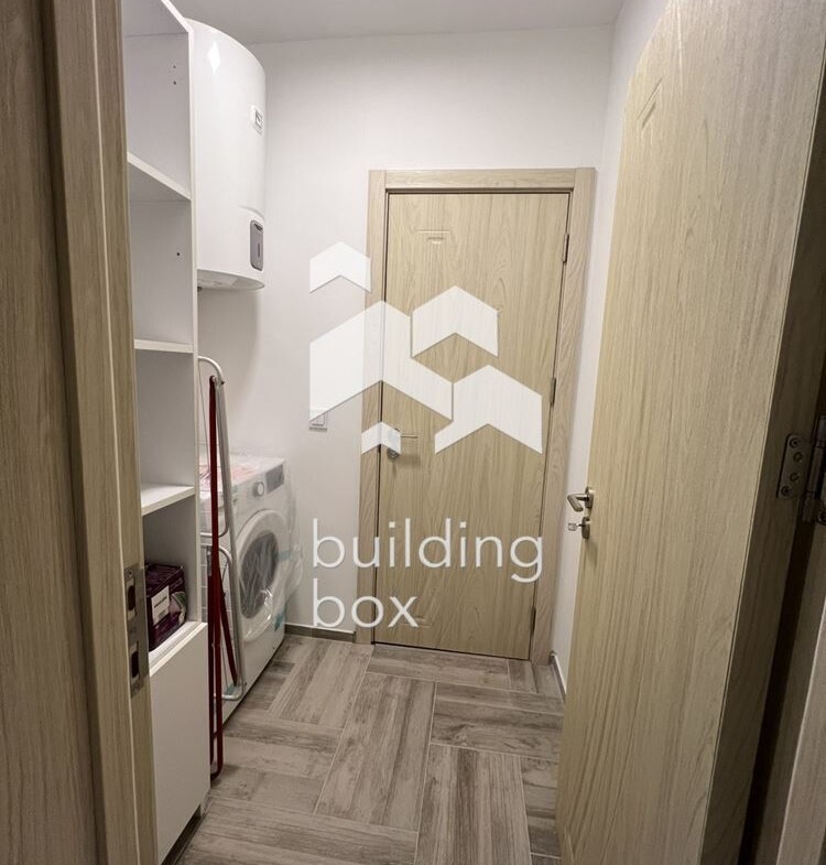 Дава под наем четиристаен апартамент - 0