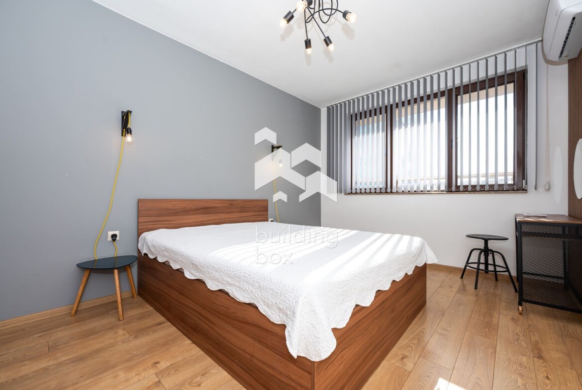 Двустаен обзаведен апартамент - кв. "Христо Смирненски" - 0