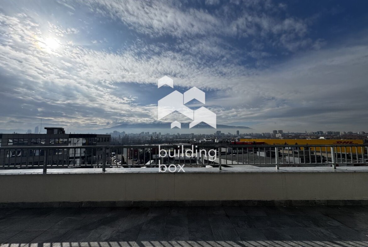 Тристаен апартамент в кв. Дружба 1 - 0