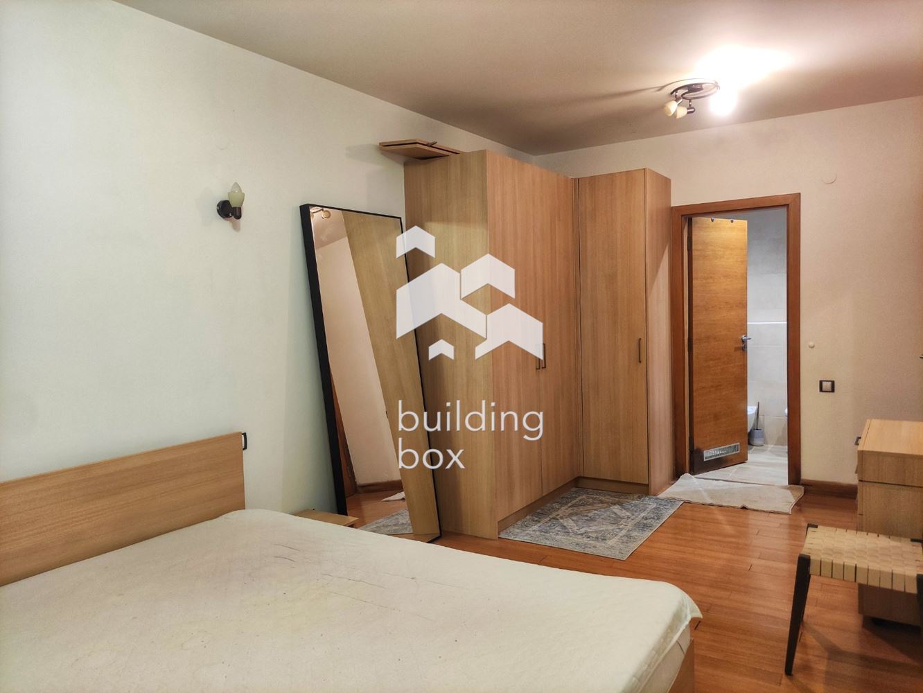 Просторен двустаен апартамент в комплекс "Силвър Сити" до Парадайс Център - 0