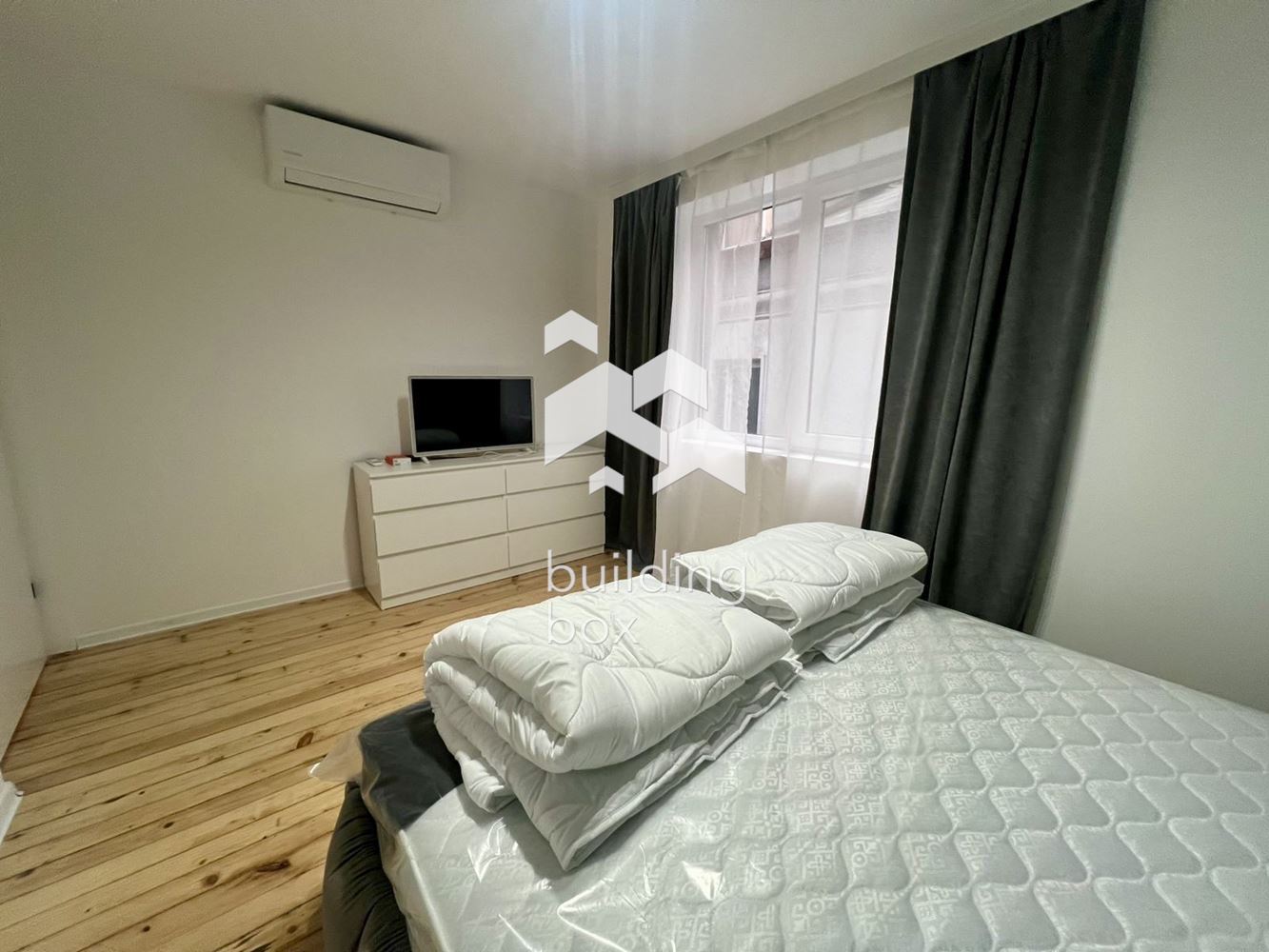 Тристаен апартамент в Център - 0