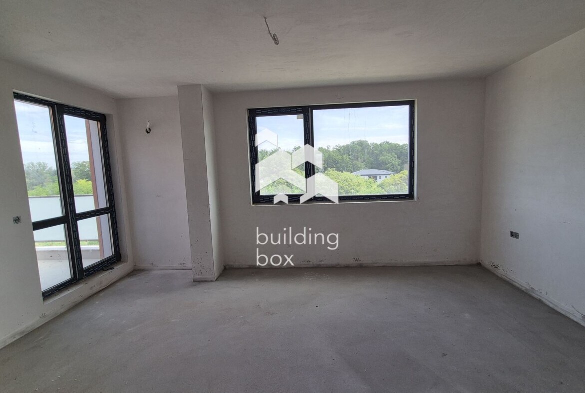 Четиристаен апартамент - кв. Христо Смирненски - 0