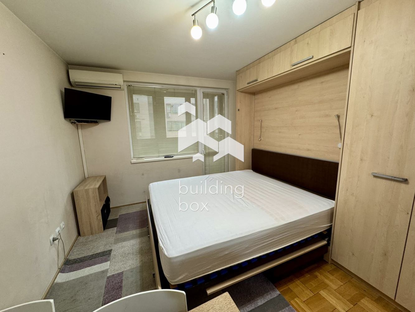 Двустаен апартамент в Банишора - 0