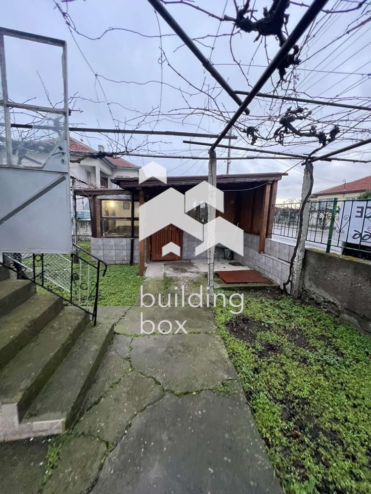 Къща в село Караджово - 0