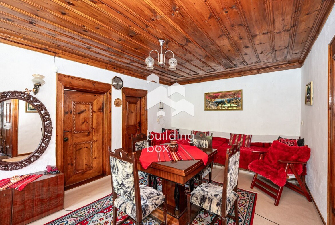 Двуетажна къща - гр. Калофер - 0