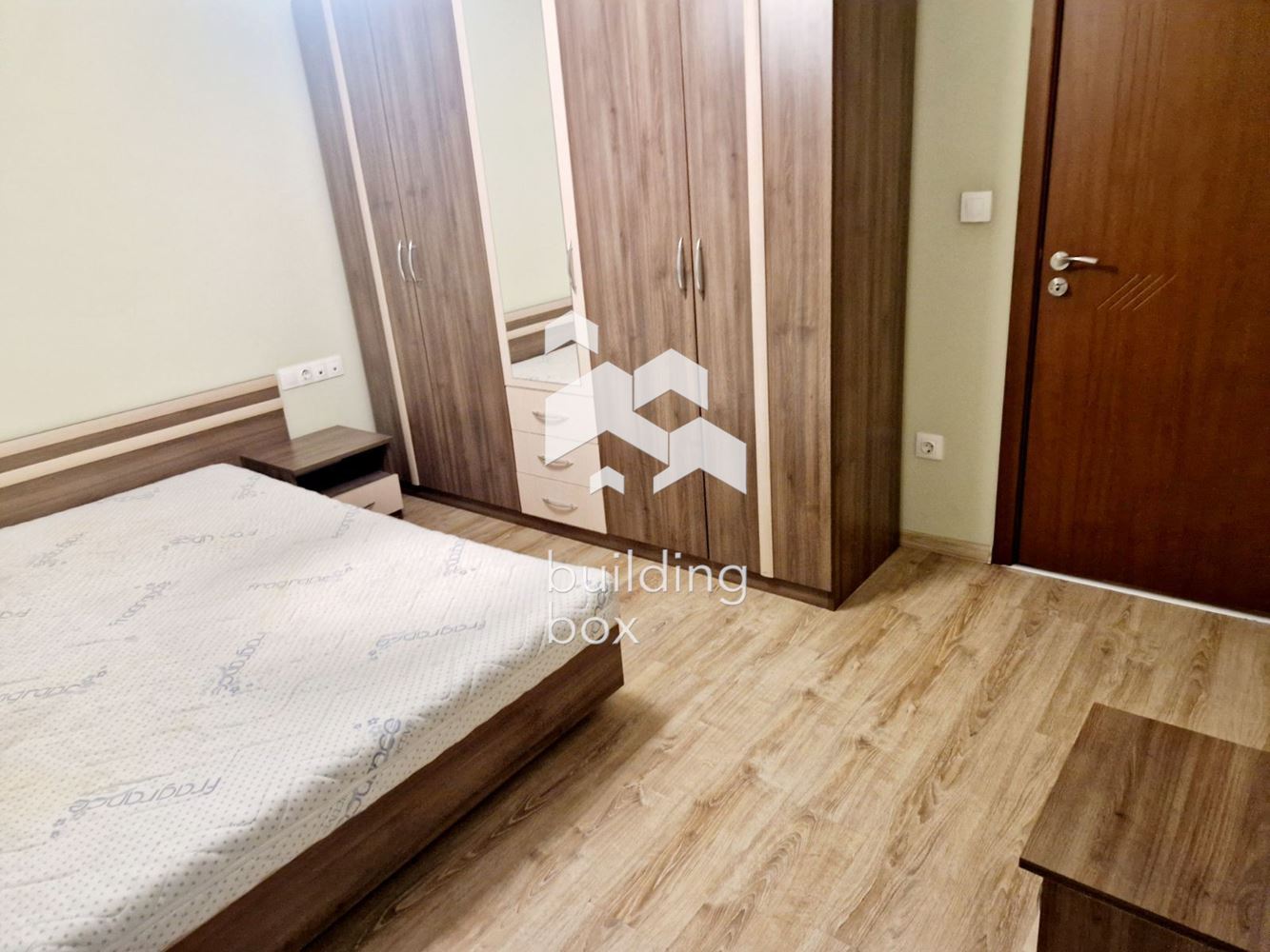 Двустаен апартамент в Гео Милев - 0