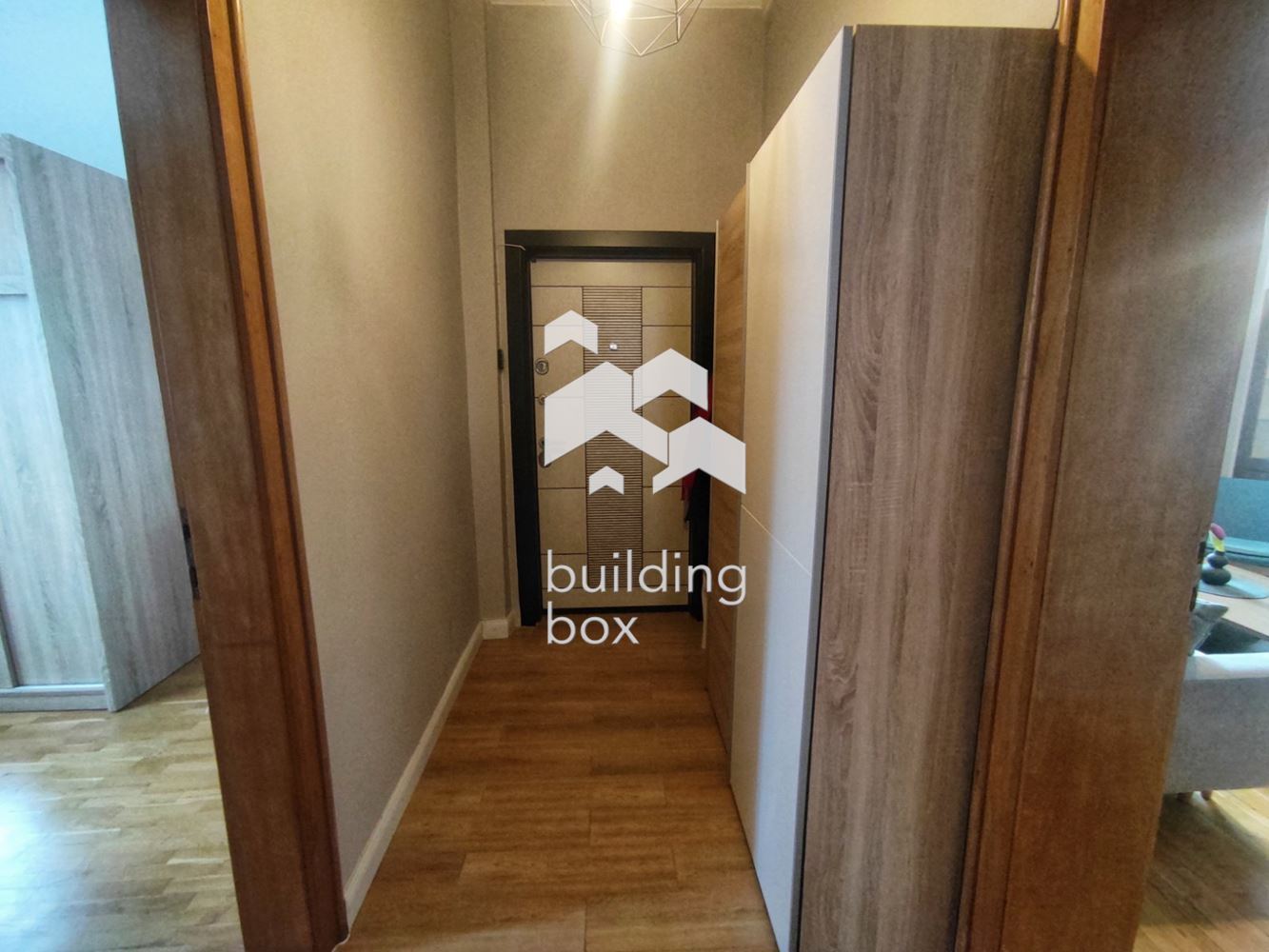 Тристаен апартамент в най-живописната част на кв.Лозенец - 0