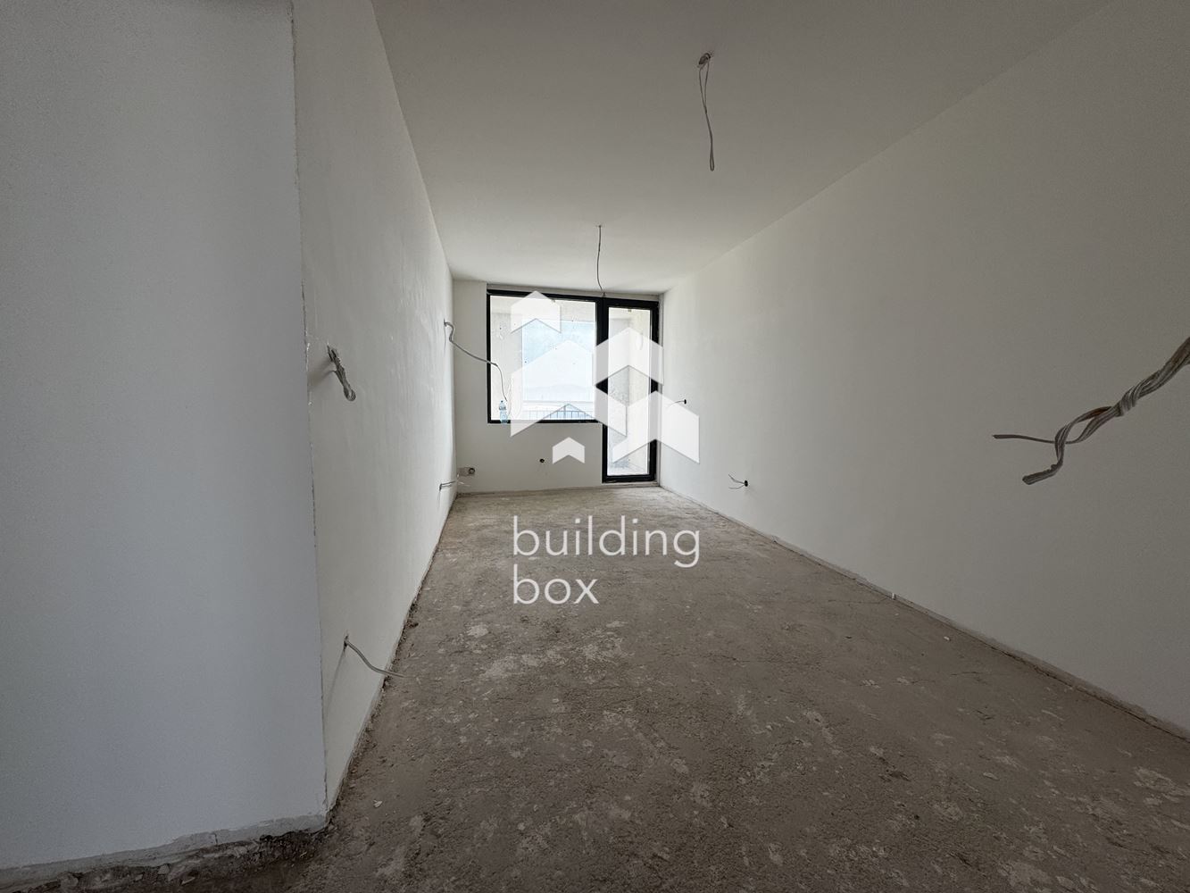 171м2 Тристаен апартамент в кв. Дружба 1 за 307 000 Е - 0