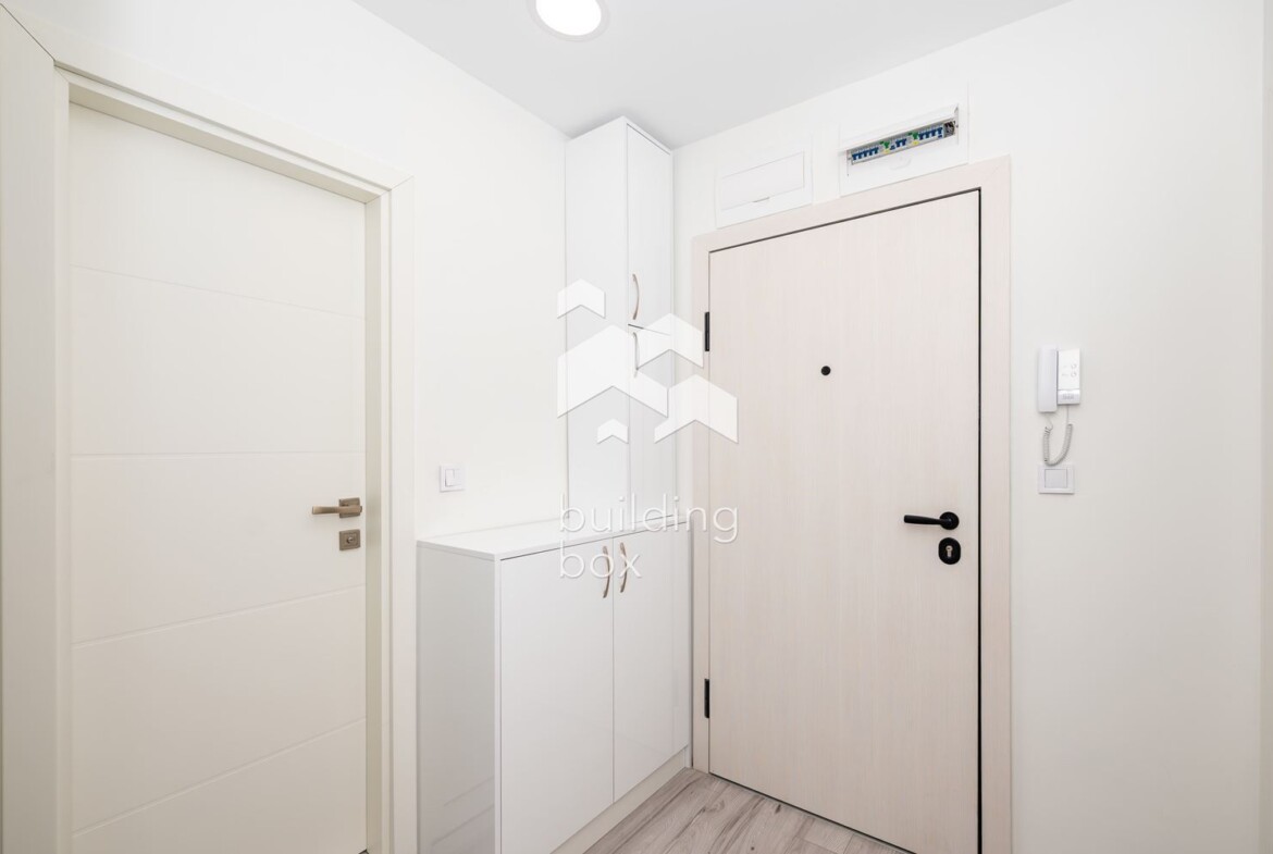 Двустаен апартамент в Азалия Парк. - 0