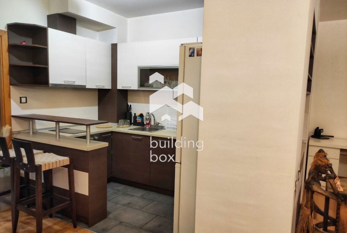 Просторен двустаен апартамент в комплекс "Силвър Сити" до Парадайс Център - 0