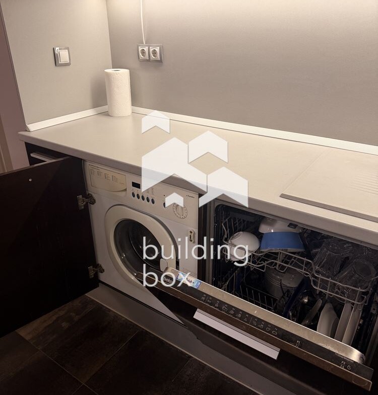 Апартамент с три спални под наем - 0