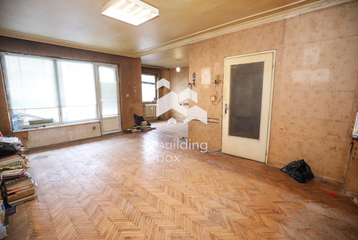 Просторен тристаен апартамент - кв. Гоце Делчев - 0