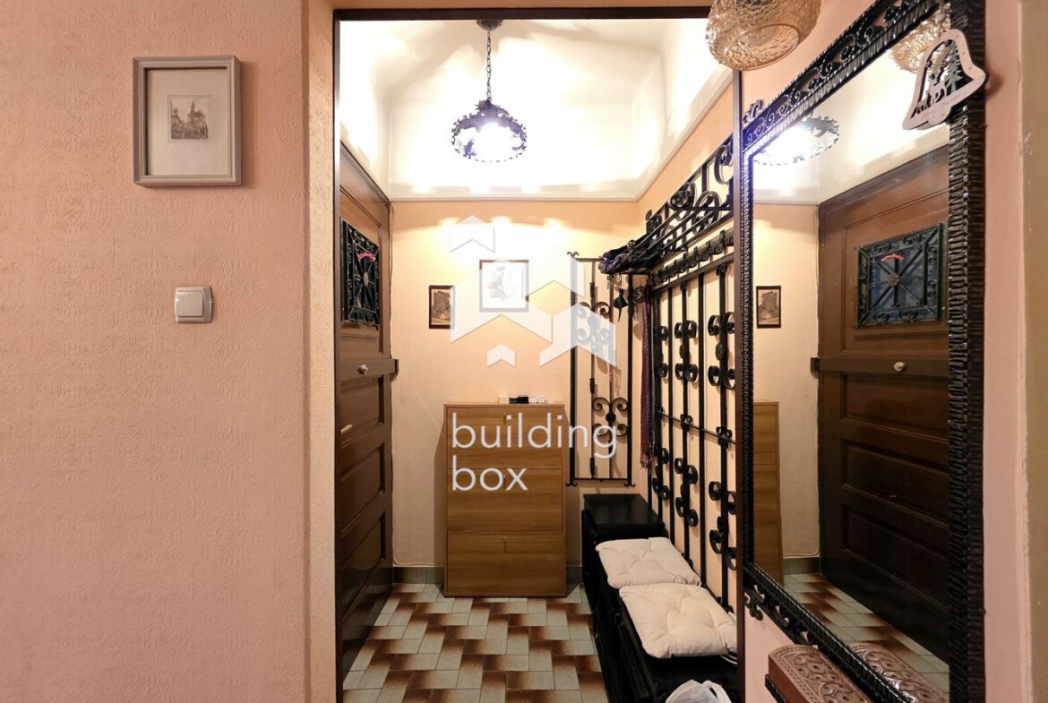 Тристаен апартамент в сърцето на столицата - ул. „Уилям Гладстон“, до бул. „Витоша“ - 0