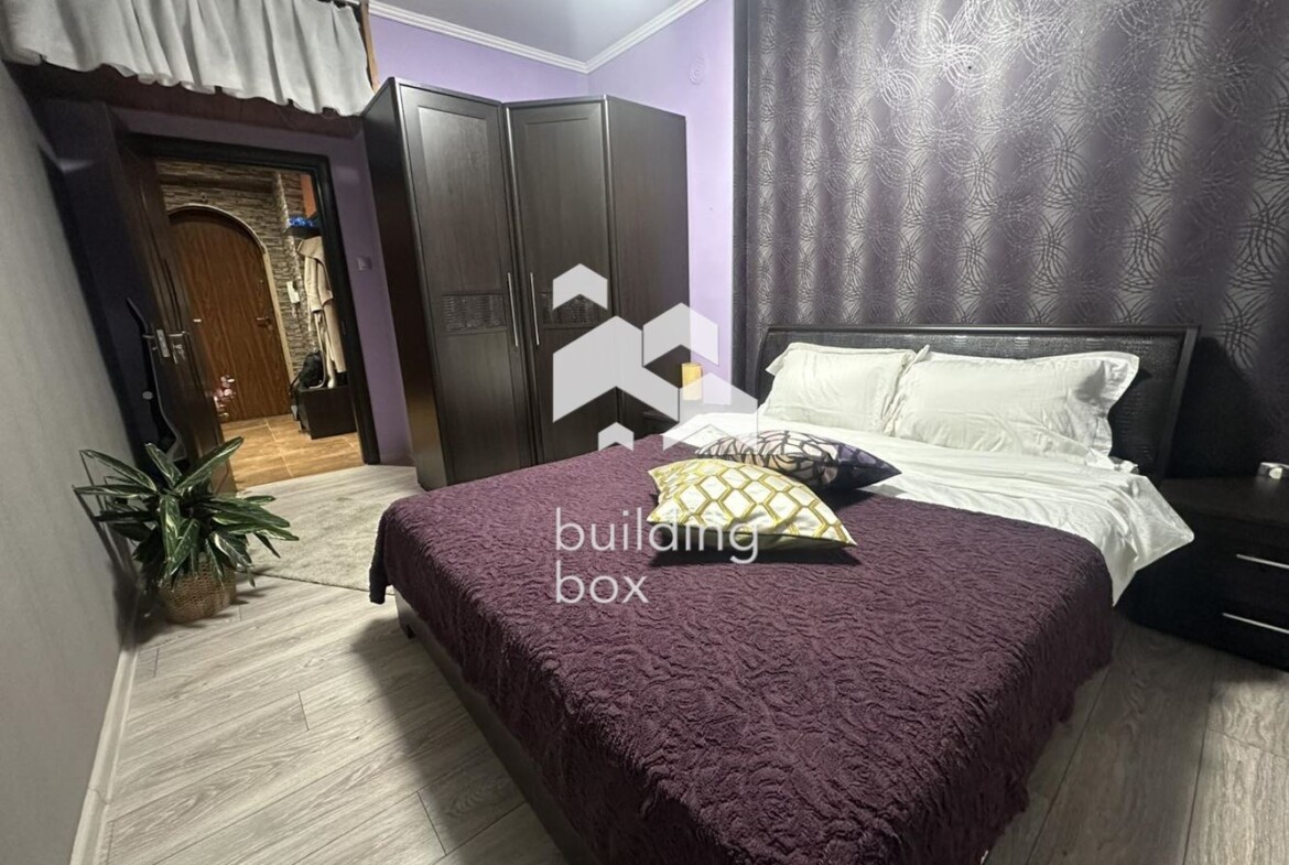 Двустаен апартамент до Докторска градина - 0