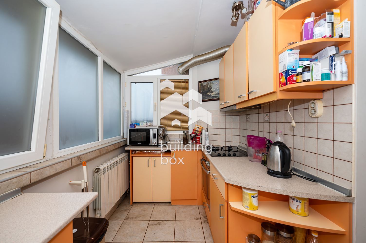 Тристаен апартамент с гараж - 0