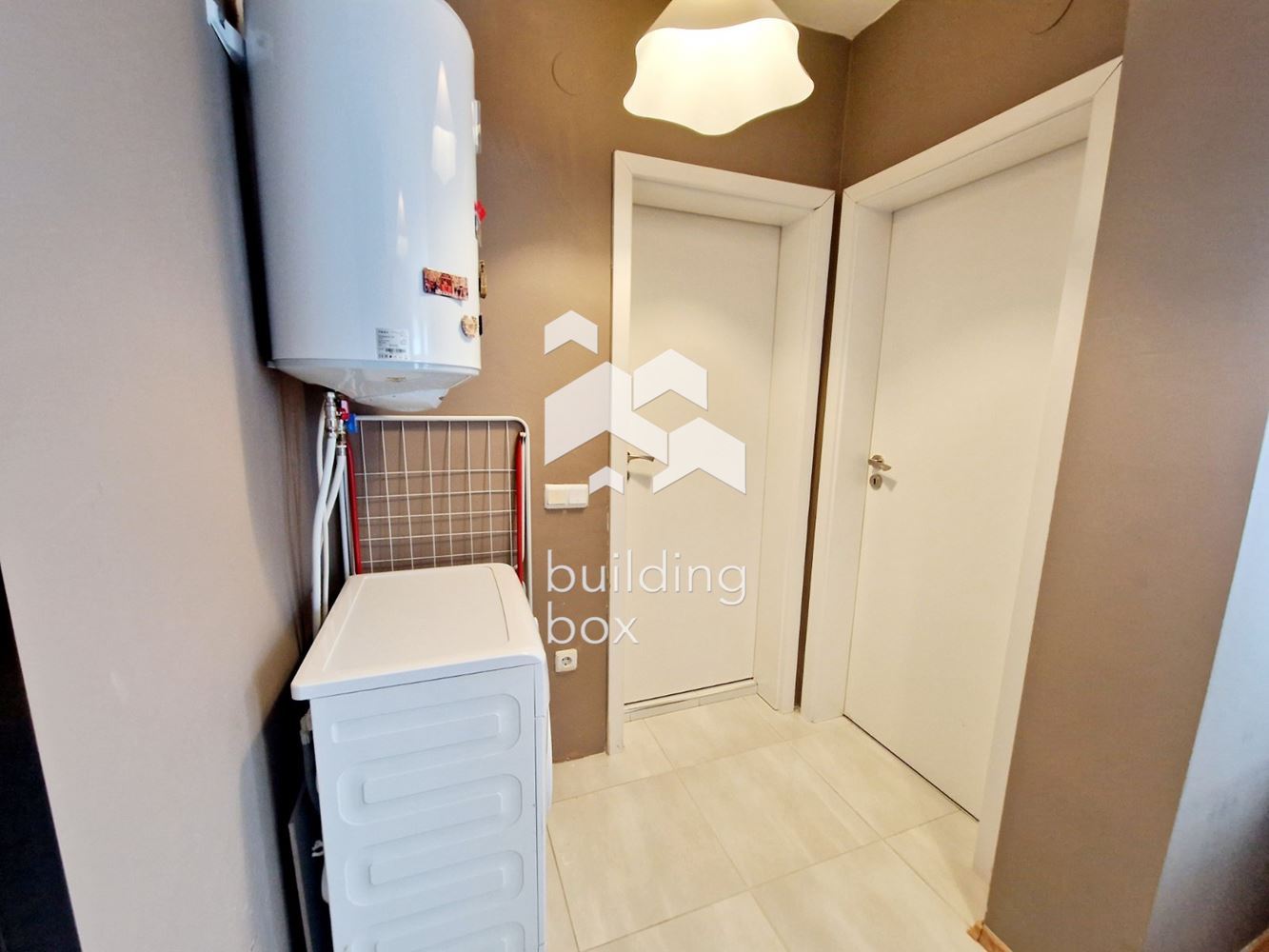 Двустаен апартамент на бул. Черни връх, Кръстова вада - 0