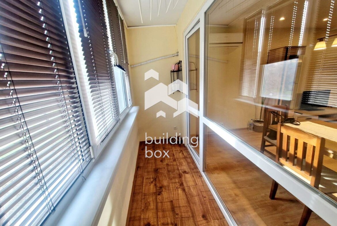 Уютен тристаен апартамент в кв. "Младост 2". - 0