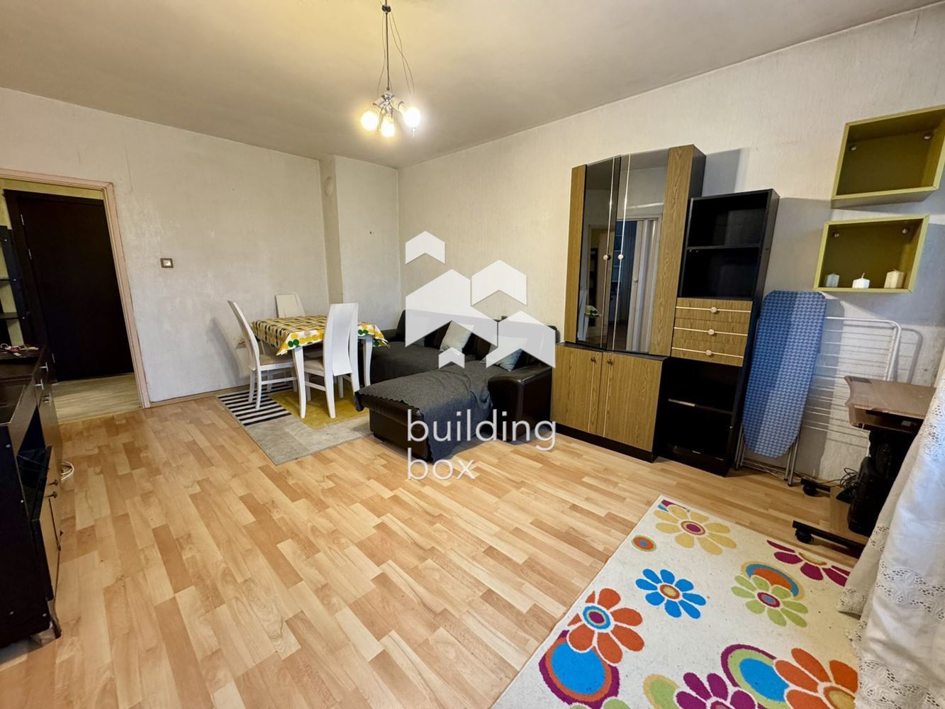 Тристаен с отделна кухня близо до Руски паметник