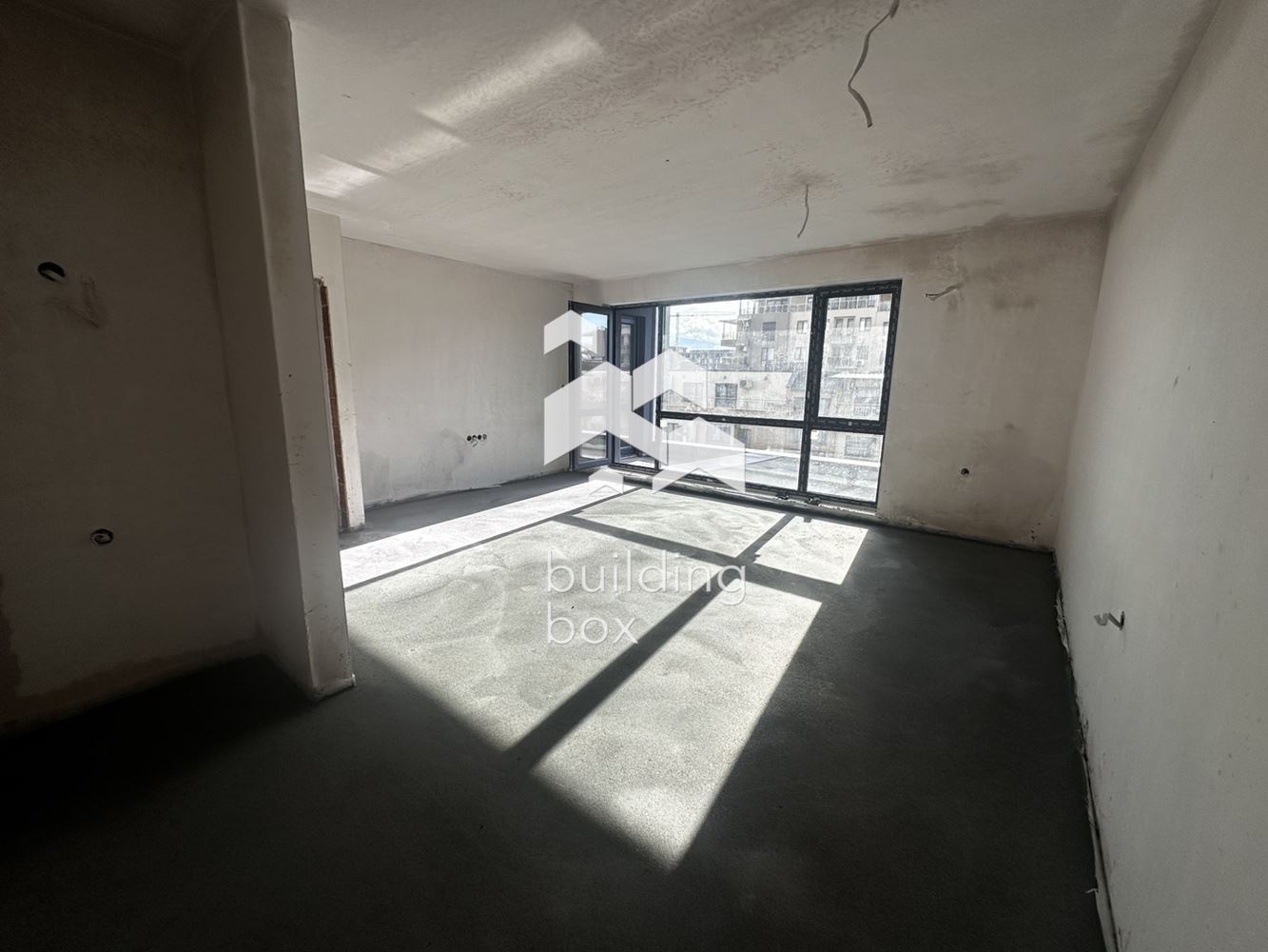 Двустаен апартамент с разпределение без аналог - кв. "Христо Смирненски" - 0