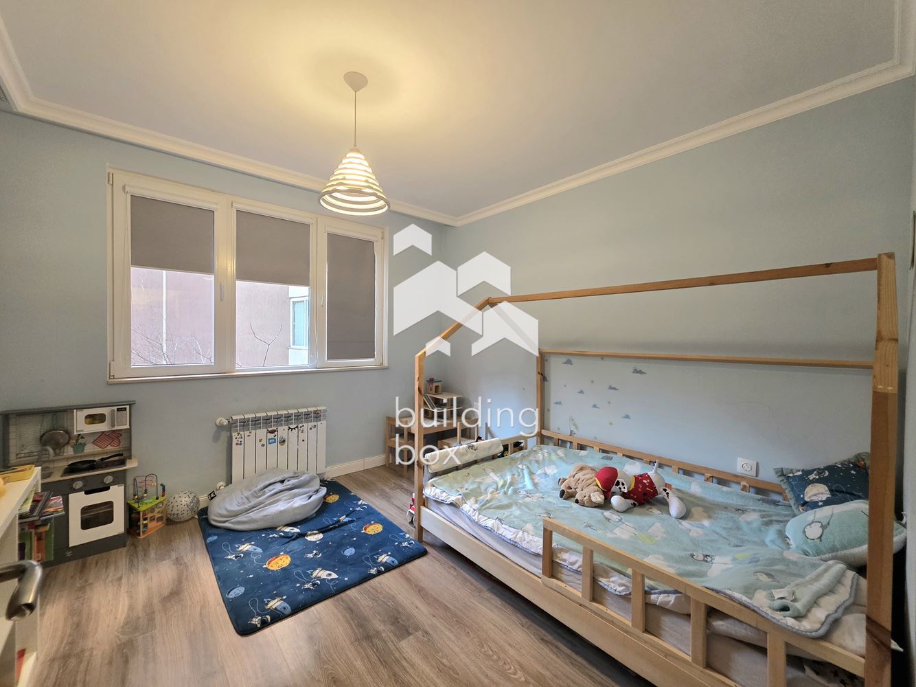 Тристаен обзаведен апартамент - кв. Стрелбище - 0