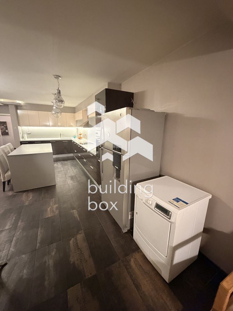 Апартамент с три спални под наем - 0