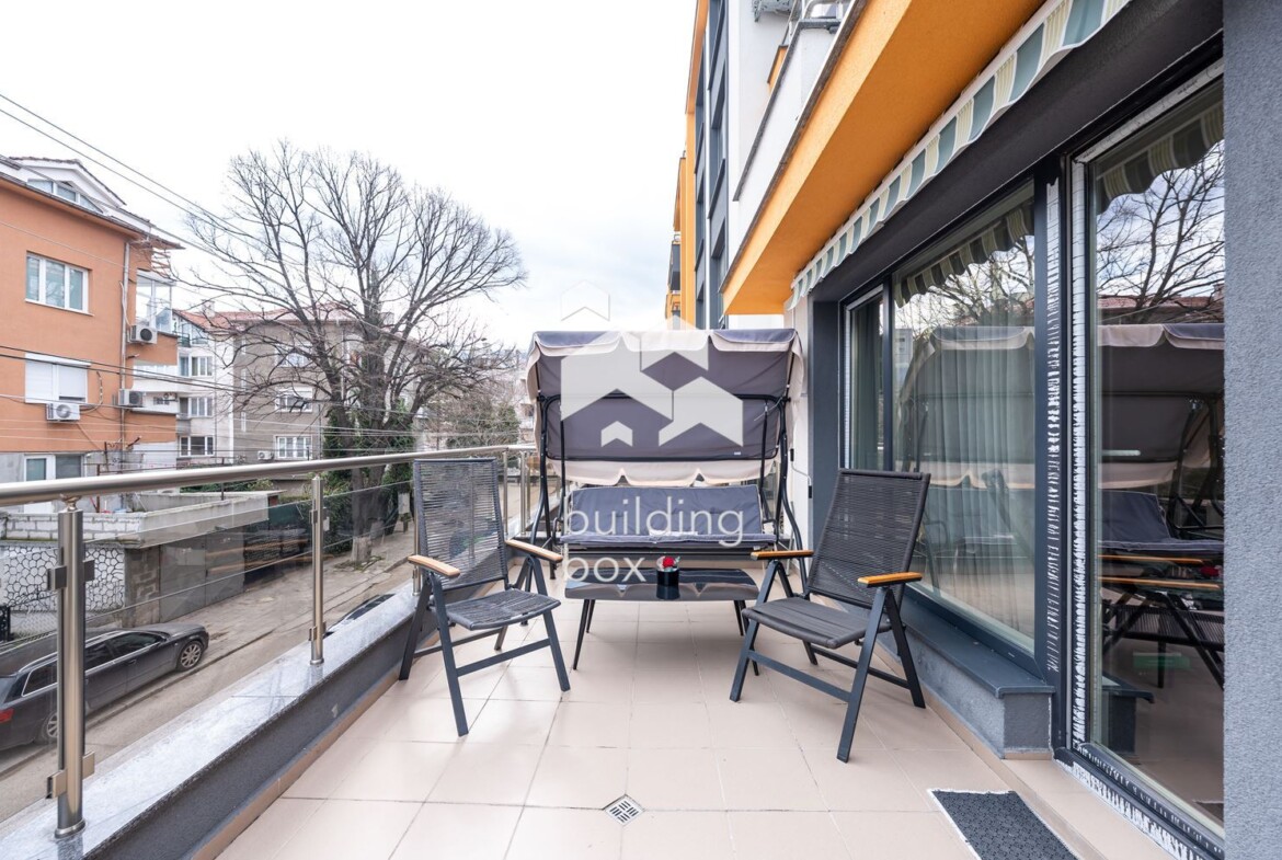 Двустаен обзаведен апартамент в Асеновград - 0