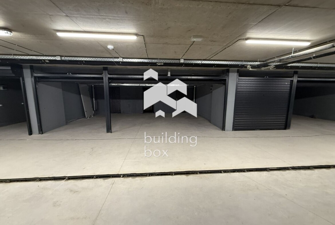 Двустаен апартамент в ж.к. Люлин 4 - 0