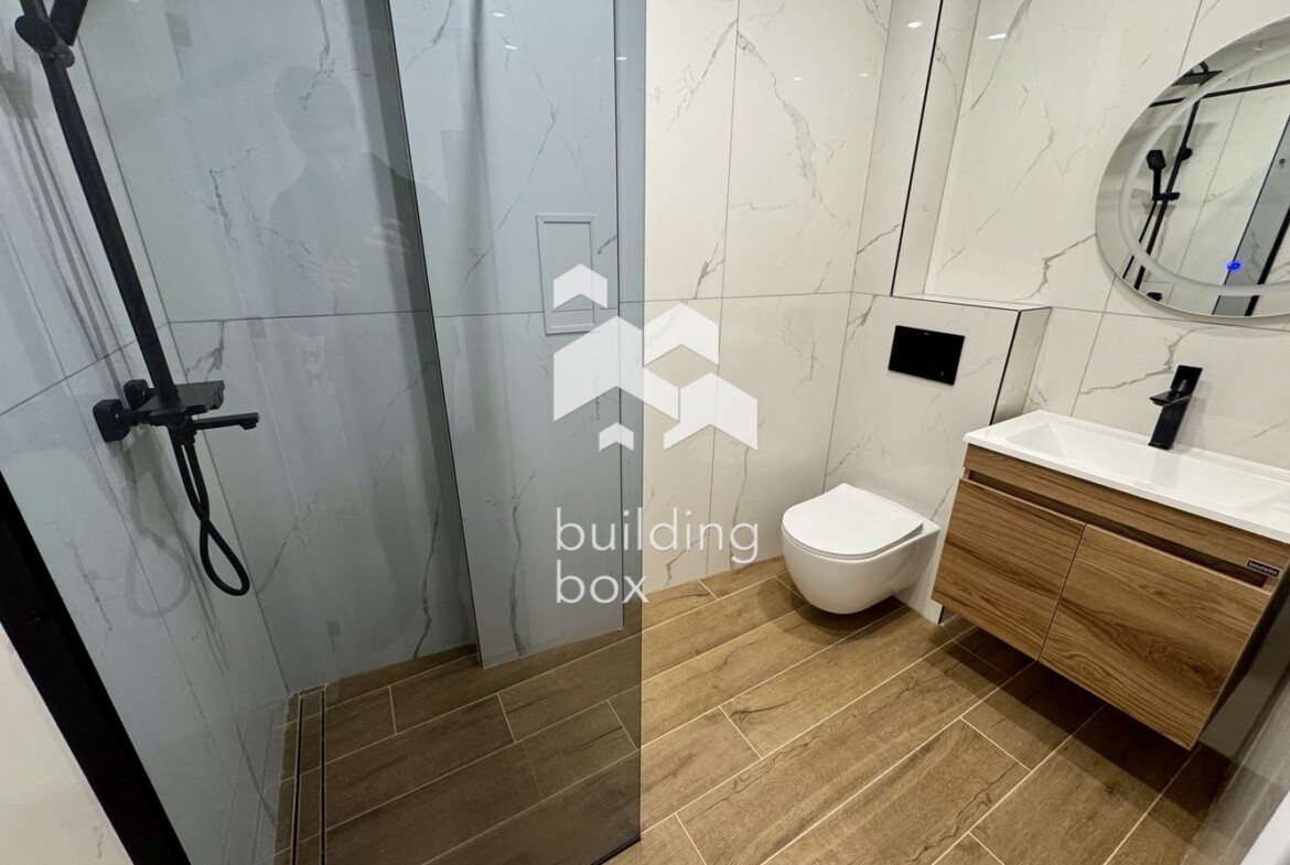 Чисто нов просторен двустаен апартамент - 0