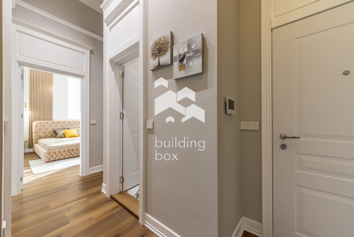 Бутиков тристаен апартамент в град Варна - 0